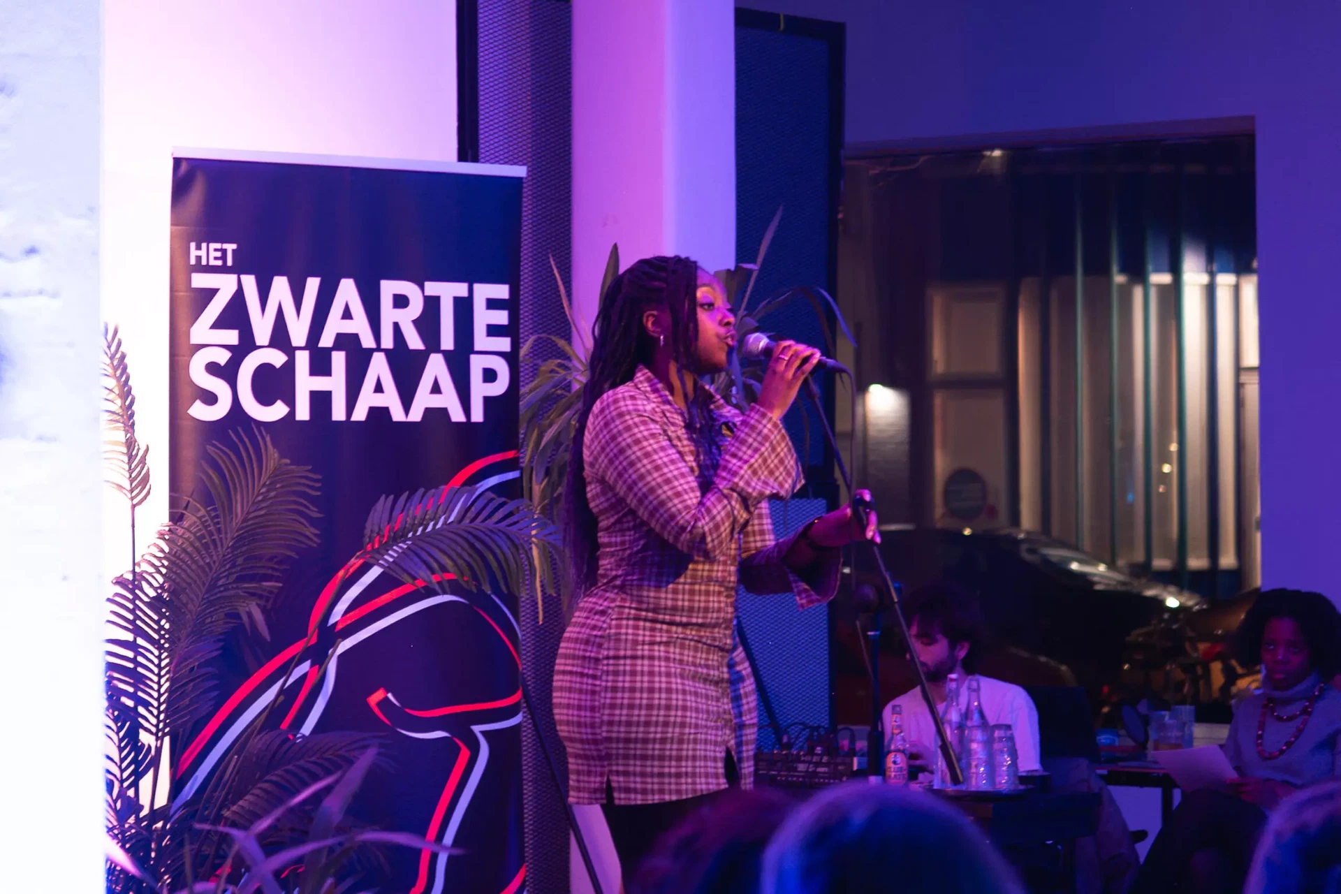 After Hours X Het Zwarte Schaap