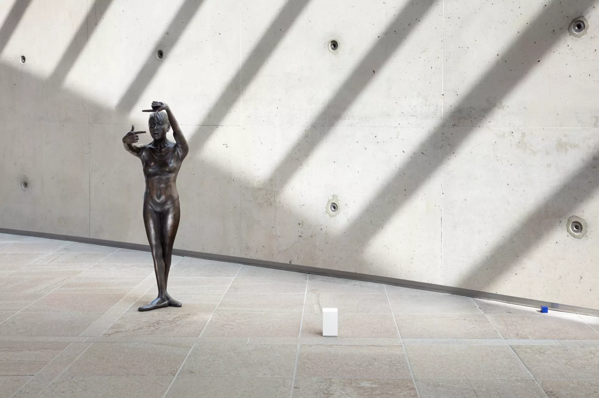 Ryan Gander - The Observatory, or, It's not that it's bad, it's just that you're confused (2011)