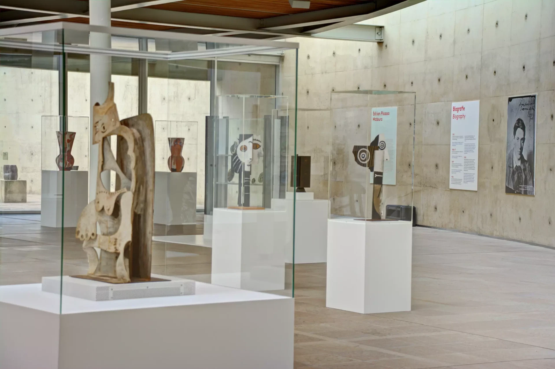 Room Overview Picasso - Ceramics & Sculpture